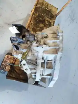 Second-hand car spare part GEARBOX for LAND ROVER FREELANDER (LN)  OEM IAM references 40T32 4X4 