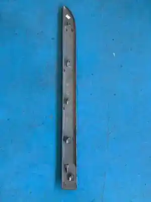 Pezzo di ricambio per auto di seconda mano modanatura per renault megane ii sedán (lm0/1_) 1.9 dci (lm0g lm1g lm2c) riferimenti oem iam 8200073472c  