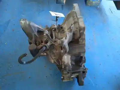 Автозапчастина б/у коробка передач для mazda 3 berlina (bk) 1.6 vvt active посилання на oem iam 8th0708817  