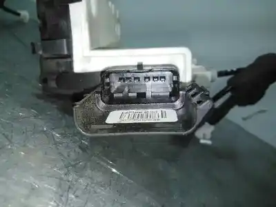 Second-hand car spare part front right door lock for peugeot partner tepee 1.6 hdi / bluehdi 75 oem iam references 2362n1286k1 psa828405 6 pin