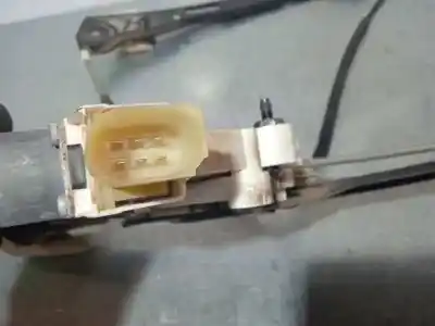 Pièce détachée automobile d'occasion léve glace avant gauche pour bmw serie 1 berlina (e81/e87) 2.0 turbodiesel cat références oem iam 0130822226  