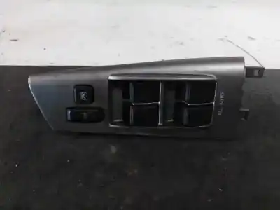 İkinci el araba yedek parçası SOL ÖN PENCERE ANAHTARI için TOYOTA COROLLA (_E12_)  OEM IAM referansları 54355667D 4 TECLAS 