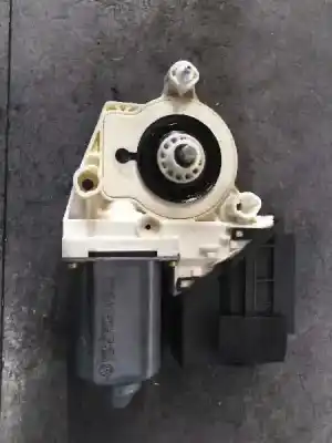 Tweedehands auto-onderdeel raammotor rechts voor voor seat ibiza iii (6l1) 1.4 16v oem iam-referenties 