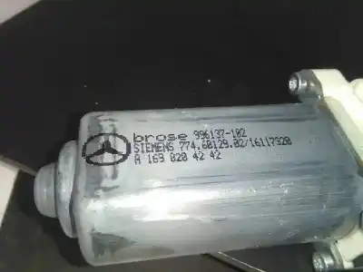 Tweedehands auto-onderdeel raammotor rechts voor voor mercedes-benz clase b (w245) 180 cdi (245.207) oem iam-referenties  2 pins 