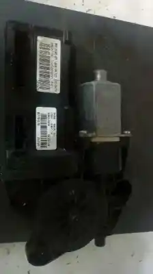 Pièce détachée automobile d'occasion moteur lève vitre avant gauche pour renault megane iii berlina 5 p dynamique références oem iam  5 p 