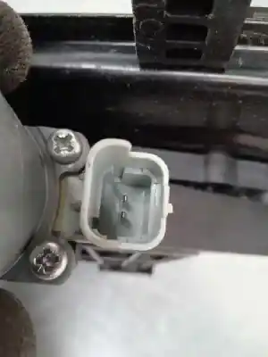 İkinci el araba yedek parçası ön sag pencere regülatörü için nissan pulsar (c13) acenta oem iam referansları 807003zl0b 2 pins 807003zl0b