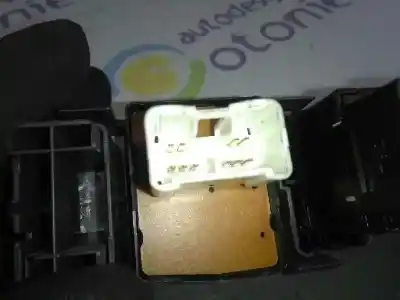 Second-hand car spare part rearview side mirror switch for toyota corolla (e11) 1.6 linea terra oem iam references   