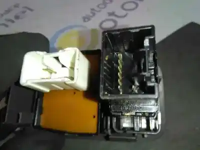 Second-hand car spare part rearview side mirror switch for toyota corolla (e11) 1.6 linea terra oem iam references   