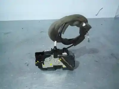 Second-hand car spare part front right door lock for nissan note acenta oem iam references   3 pin