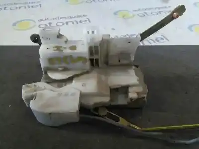 Peça sobressalente para automóvel em segunda mão fechadura da porta dianteira esquerda por toyota avensis berlina (t25) 1.8 sol sedán referências oem iam 