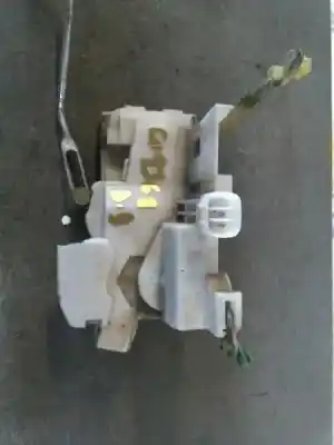 Peça sobressalente para automóvel em segunda mão fechadura da porta dianteira direita por toyota avensis berlina (t25) 1.8 sol sedán referências oem iam 