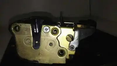 Second-hand car spare part rear left door lock for toyota corolla (e11) 1.6 linea terra oem iam references  4 pins 