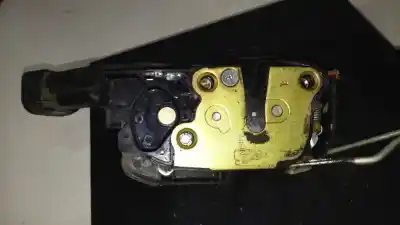 Second-hand car spare part front right door lock for toyota corolla (e11) 1.6 linea terra oem iam references  4 pins 