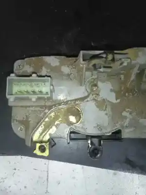 İkinci el araba yedek parçası Sag ön Kapi Kilidi için PEUGEOT 406 BERLINA (S1/S2) STDT OEM IAM referansları  9 PINS 