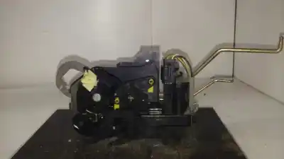 Second-hand car spare part front right door lock for citroen berlingo 1.9 d multispace oem iam references  5 pins 