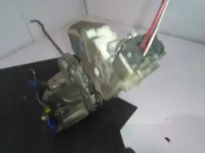 Recambio de automóvil de segunda mano de cerradura puerta delantera derecha para nissan vanette cargo vanette cargo caja cerrada referencias oem iam  2 pins 