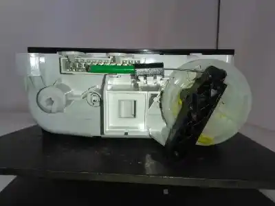 Second-hand car spare part climate control for opel meriva cosmo oem iam references 13215936  