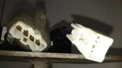 Peça sobressalente para automóvel em segunda mão comando de sofagem (chauffage / ar condicionado)  por kia rio 1.5 cat referências oem iam   