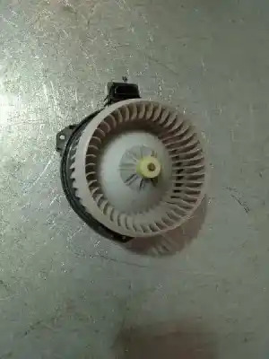 Pièce détachée automobile d'occasion moteur de chauffage pour toyota yaris live références oem iam av2727000311  