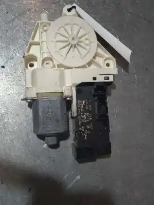 Pièce détachée automobile d'occasion moteur lève vitre avant droit pour peugeot 407 sw st sport références oem iam 1137328127  