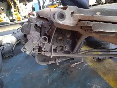 Recambio de automóvil de segunda mano de puente trasero para opel corsa d cosmo referencias oem iam 13342367  