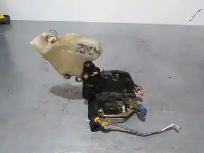 Автозапчастина б/у замок передніх дверей лівий для nissan almera tino (v10m) mar посилання на oem iam 8055361066