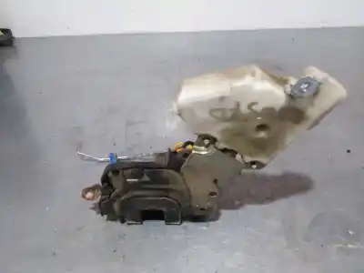 Автозапчастина б/у замок передніх дверей лівий для nissan almera tino (v10m) mar посилання на oem iam 8055361066  4 pin