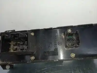 Pièce détachée automobile d'occasion commande de lève vitre avant gauche pour ford focus berlina (cap) 2.0 tdci cat références oem iam 3m5t14529ce  2 teclas