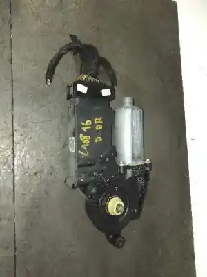 Gebrauchtes Autoersatzteil vorderer rechter fenstermotor zum volkswagen passat berlina (3b2) comfortline oem-iam-referenzen 0130821694
