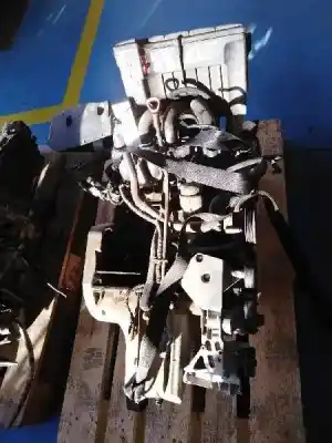 Pezzo di ricambio per auto di seconda mano motore completo per mercedes-benz clase a (w168) 160 (168.033) riferimenti oem iam 166960