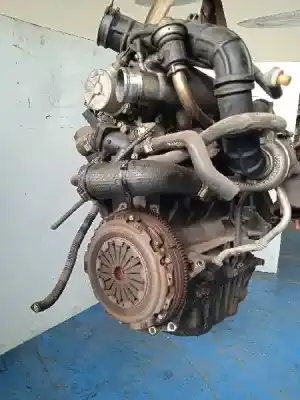 Pièce détachée automobile d'occasion moteur complet pour volvo v40 familiar 1.9 diesel références oem iam   