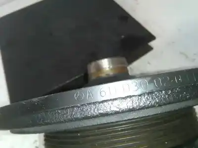 Pezzo di ricambio per auto di seconda mano puleggia dell albero motore per mercedes-benz clase c (w203) berlina 220 cdi (203.006) riferimenti oem iam a6110300203  