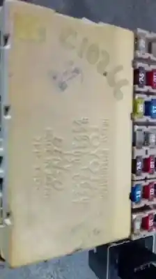 Peça sobressalente para automóvel em segunda mão caixa de fusíveis e relés por toyota corolla (e12) 1.6 16v referências oem iam 8264113040  
