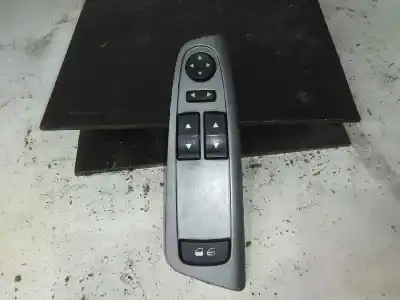 Tweedehands auto-onderdeel linker voorruit schakelaar voor fiat stilo multi wagon (192_) 1.9 d multijet oem iam-referenties 