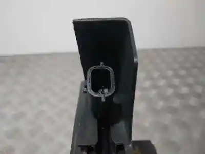 Peça sobressalente para automóvel em segunda mão fechadura da porta dianteira esquerda por dacia sandero ambiance referências oem iam 805038956r  2 pin