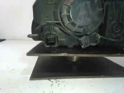 Peça sobressalente para automóvel em segunda mão farol / farolim direito por kia carens 2.0 crdi ex monovolumen referências oem iam   