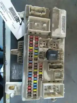 Pezzo di ricambio per auto di seconda mano scatola relè/fusibili per ford focus c-max (cap) ambiente (d) riferimenti oem iam 3m5t4a073bf  