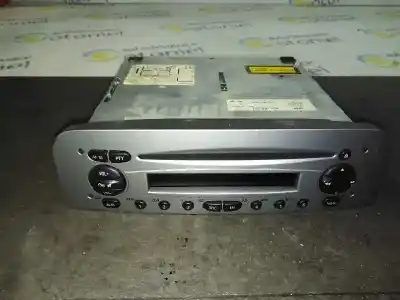 Pezzo di ricambio per auto di seconda mano IMPIANTO AUDIO / RADIO CD per ALFA ROMEO 147 (190)  Riferimenti OEM IAM 735293234  