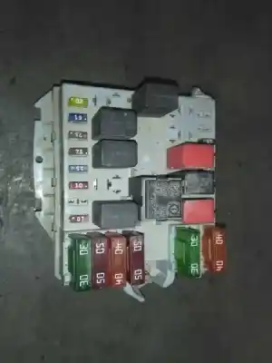 Pezzo di ricambio per auto di seconda mano scatola relè/fusibili per alfa romeo 147 (190) 1.6 16v cat riferimenti oem iam 46558759