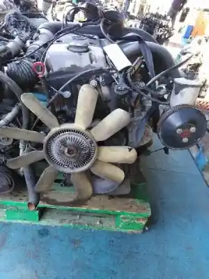 Pièce détachée automobile d'occasion moteur complet pour mercedes-benz clase c (w202) berlina 250 diesel (202.125) références oem iam 605910  