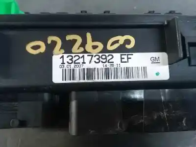 Pezzo di ricambio per auto di seconda mano scatola relè/fusibili per opel corsa d catch me riferimenti oem iam 13217392ef  