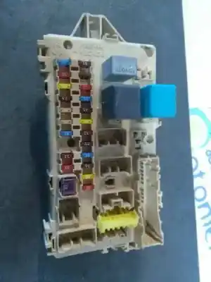 Second-hand car spare part fuse box unit for toyota corolla verso (r1) 2.2 d-4d sol oem iam references 892210f010