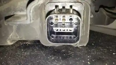 Tweedehands auto-onderdeel linker koplamp voor kia carens 2.0 crdi ex monovolumen oem iam-referenties   