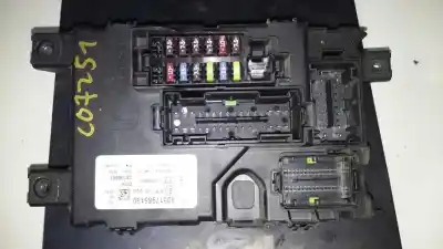 Pièce détachée automobile d'occasion boîtes à fusibles pour fiat grande punto (199_) 1.9 d multijet références oem iam 00517986150