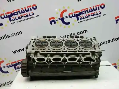 Pièce détachée automobile d'occasion culasse du moteur pour peugeot 206  références oem iam   