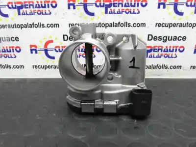 Pièce détachée automobile d'occasion boitier de papillon pour opel vivaro combi d-m9r e7 références oem iam 0281002681  