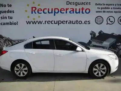 Recambio de automóvil de segunda mano de puerta delantera derecha para opel insignia berlina a20dth referencias oem iam   