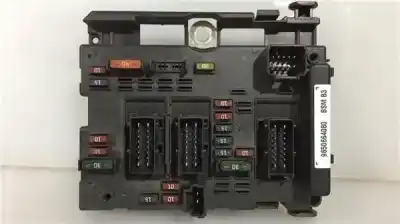 Peça sobressalente para automóvel em segunda mão caixa de fusíveis e relés por peugeot 206 cc (2d) 2.0 s16 referências oem iam 9650664080