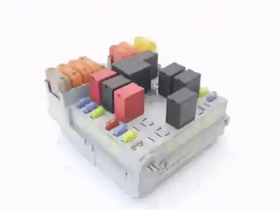 Tweedehands auto-onderdeel relais/zekeringenkastje voor alfa romeo alfa 159 (140) 1.9 jtdm 16v / selective oem iam-referenties 60689045