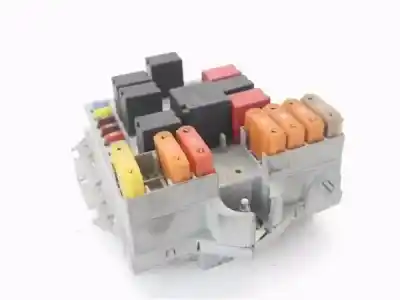 Автозапчасти б/у блок реле/предохранителей за alfa romeo alfa 159 (140) 1.9 jtdm 16v / selective ссылки oem iam 60689045  0060689045057657